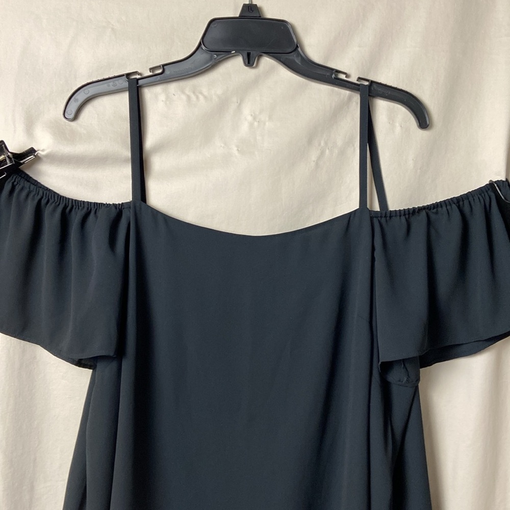 Loft Plus 16 Black Spaghetti Straps Cold Shoulder Shirt Lined Casual Polyester